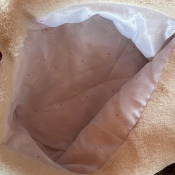 Teddy Bucket Hat in Après Ski - Picture 2 of 5